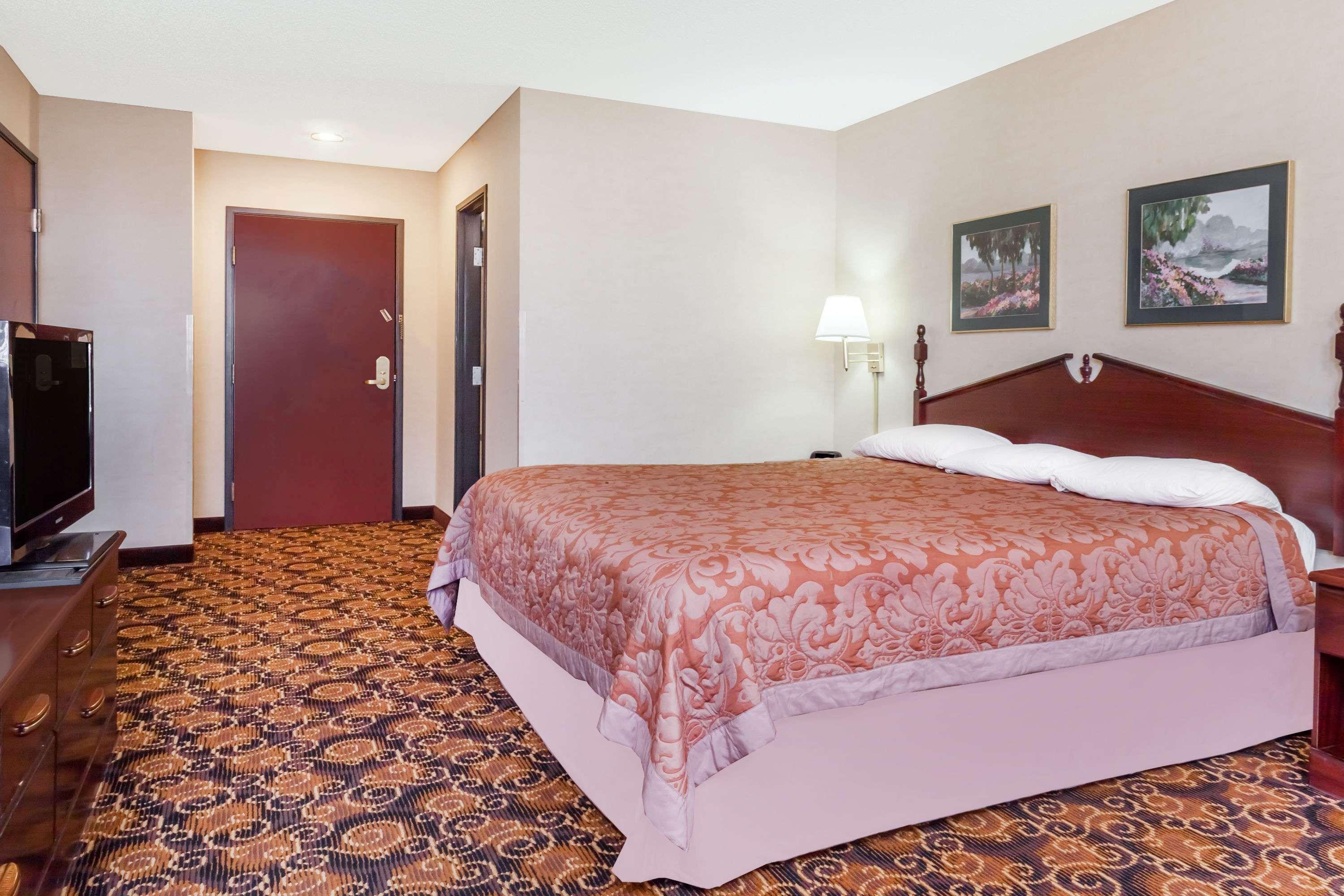 Super 8 By Wyndham Evansville North Stacer Zewnętrze zdjęcie