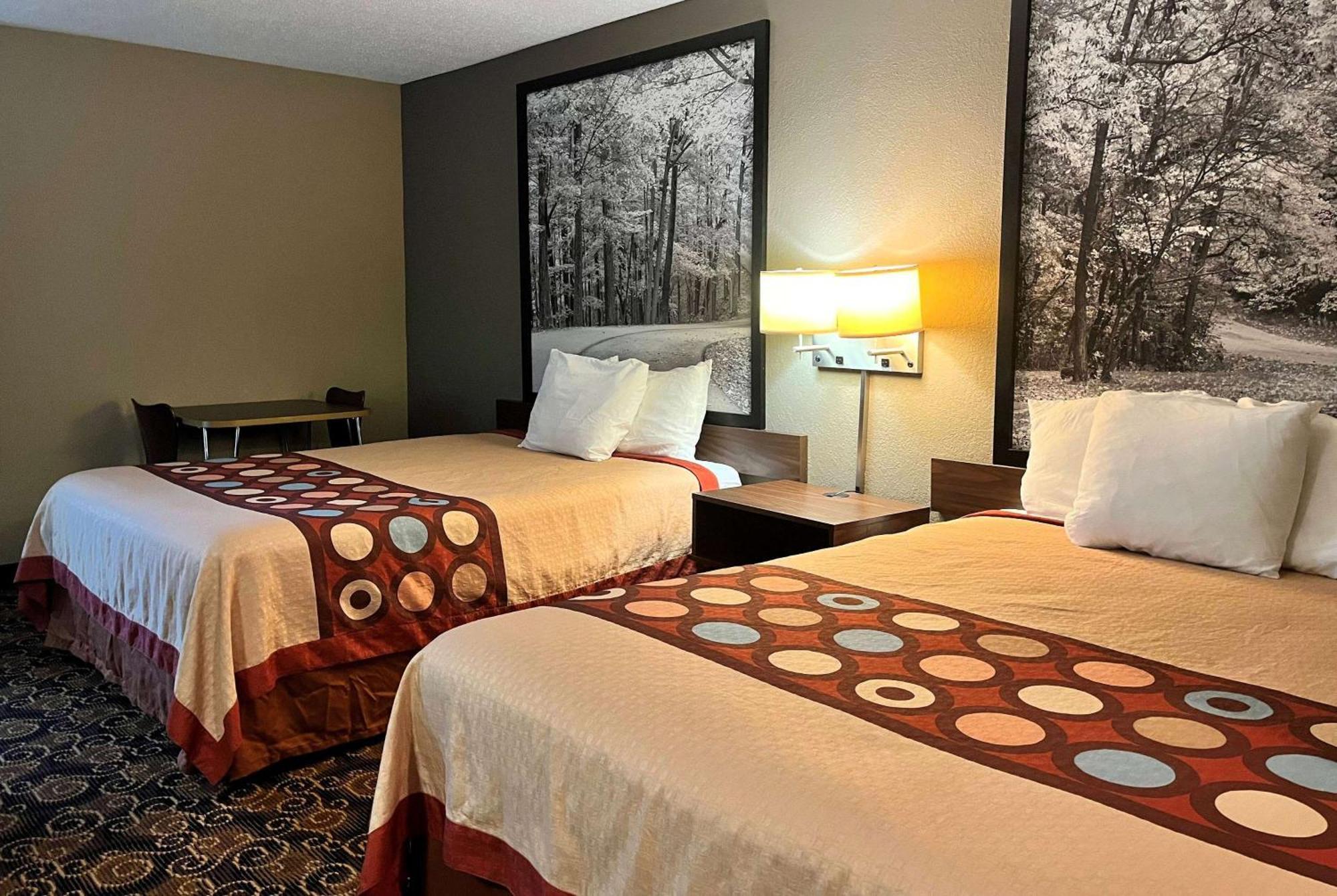 Super 8 By Wyndham Evansville North Stacer Zewnętrze zdjęcie