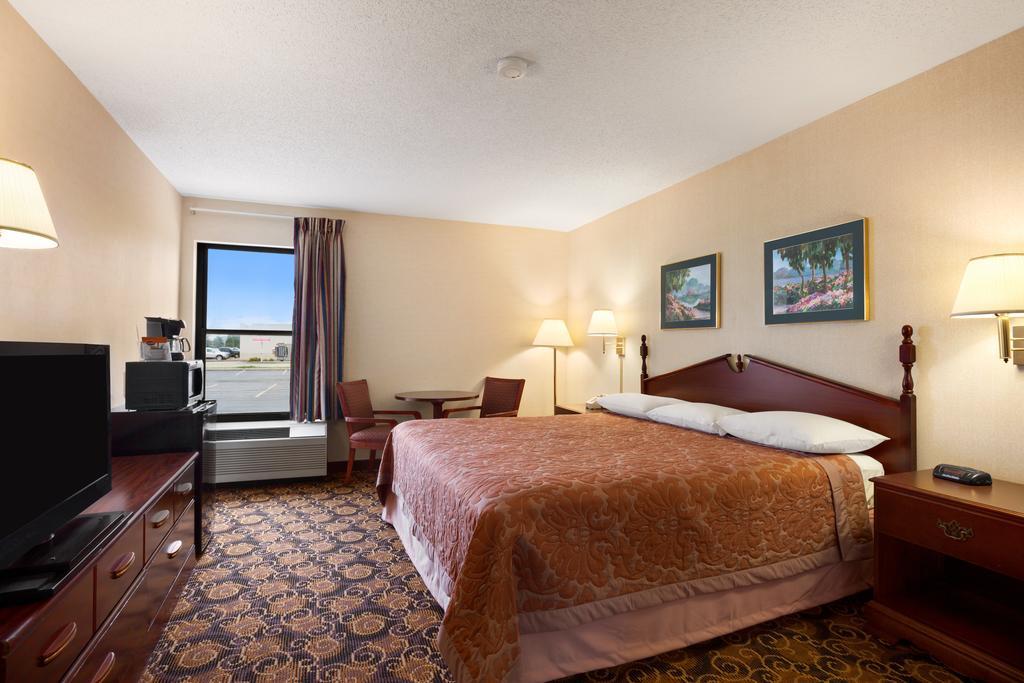 Super 8 By Wyndham Evansville North Stacer Zewnętrze zdjęcie